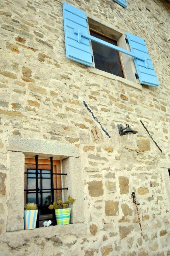 Ruine-Motovun Dh Villa Exterior photo