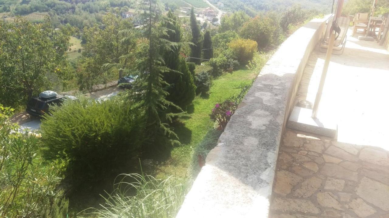 Ruine-Motovun Dh Villa Exterior photo